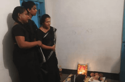 four transwomen stopped by police from entering Sabarimala