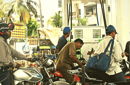 no helmet no petrol pune cops issue road safety message