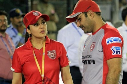 IPL 2018: Preity Zinta and Virender Sehwag spar over \'Ashwin\'?