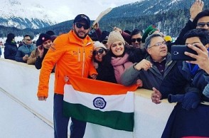 Video: Afridi asks fan to unfold Indian flag, gets lauded for awesome gesture