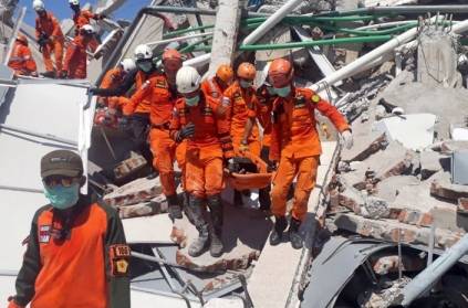 The death toll has reached over 800 in Indonesia Quake