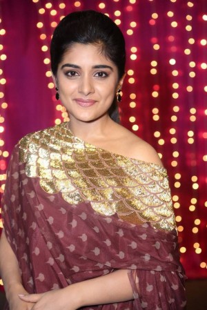 Niveda Thomas (aka) NivedaThomas