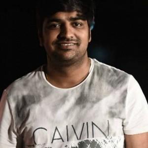 Actor Sathish hilarious comments on Red Alert announcement