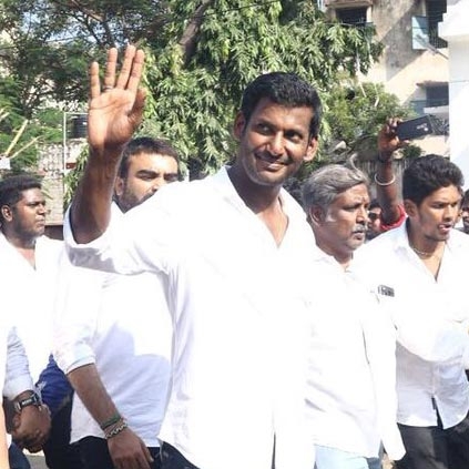 Celebrities react after Vishal's re entry in RK Nagar election contention