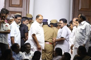 Karunanidhi death: Political leaders and Celebrities pay homage