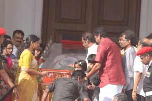 Karunanidhi death: Political leaders and Celebrities pay homage