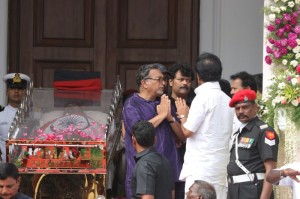 Karunanidhi death: Political leaders and Celebrities pay homage