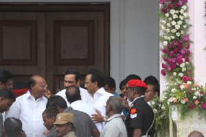 Karunanidhi death: Political leaders and Celebrities pay homage