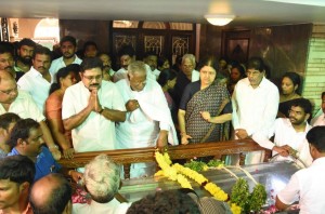 Political activist M Natarajan's funeral