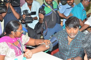 Vijay Sethupathi donates blood at Stunt Union Event
